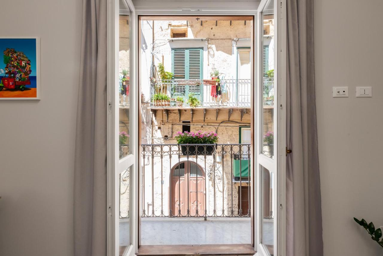 Le Porte Del Kassaro Palermo Buitenkant foto