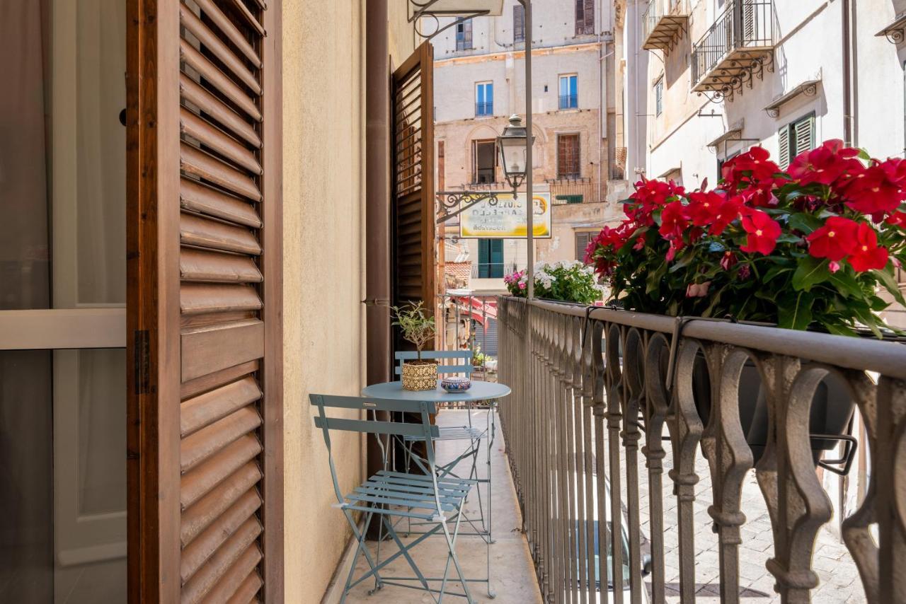 Le Porte Del Kassaro Palermo Buitenkant foto