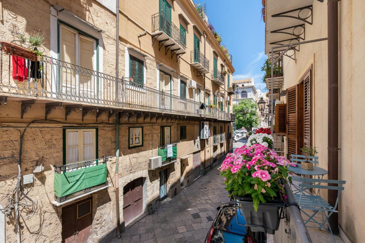 Le Porte Del Kassaro Palermo Buitenkant foto