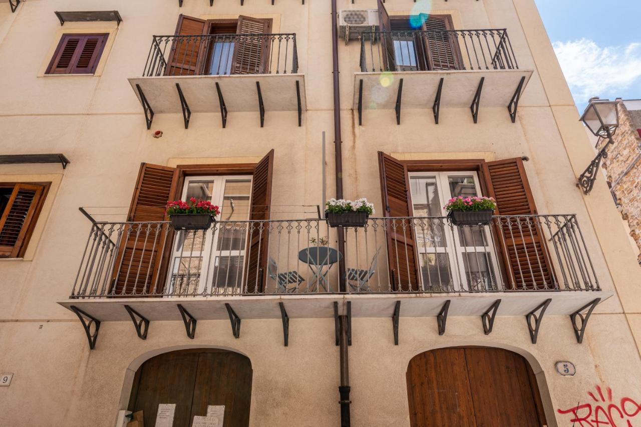 Le Porte Del Kassaro Palermo Buitenkant foto